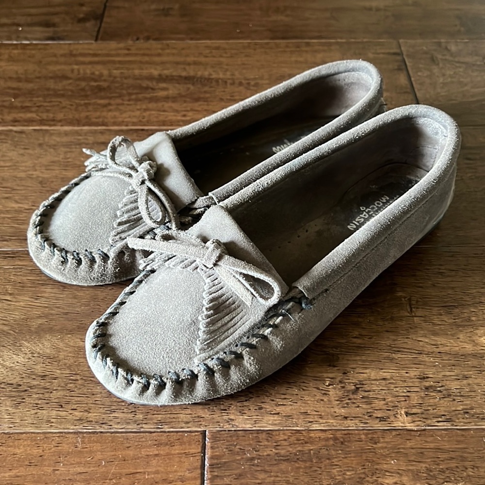 Women’s Minnetonka Moccasins